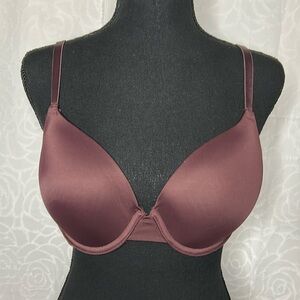 PINK VICTORIA’S SECRET burgundy wine colored padded Wear Everywhere bra Size 36C